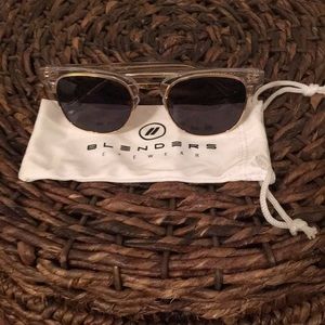 BRAND NEW Blenders sunglasses